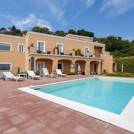 B&B Villa Etelka Ачи Костелло Экстерьер фото