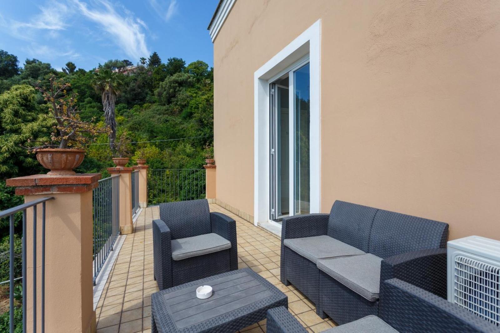 B&B Villa Etelka Ачи Костелло Экстерьер фото