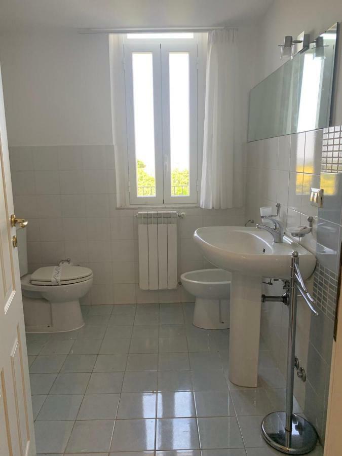 B&B Villa Etelka Ачи Костелло Экстерьер фото